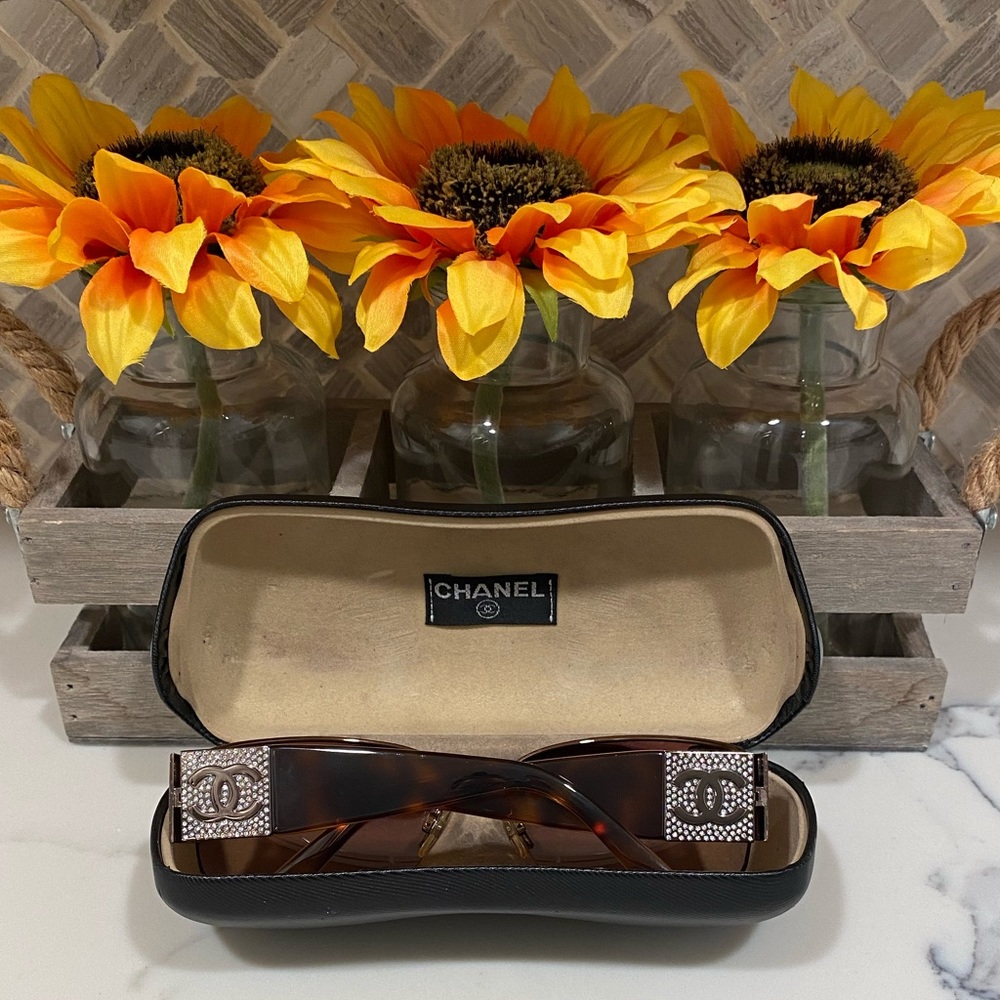 Chanel 4117-B Sunglasses with Case